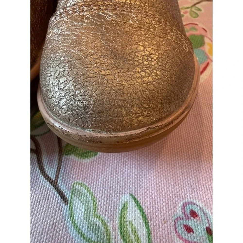 Livie & Luca Girls Gold Metallic Butterfly Ankle Boots Size 6M Play Condition